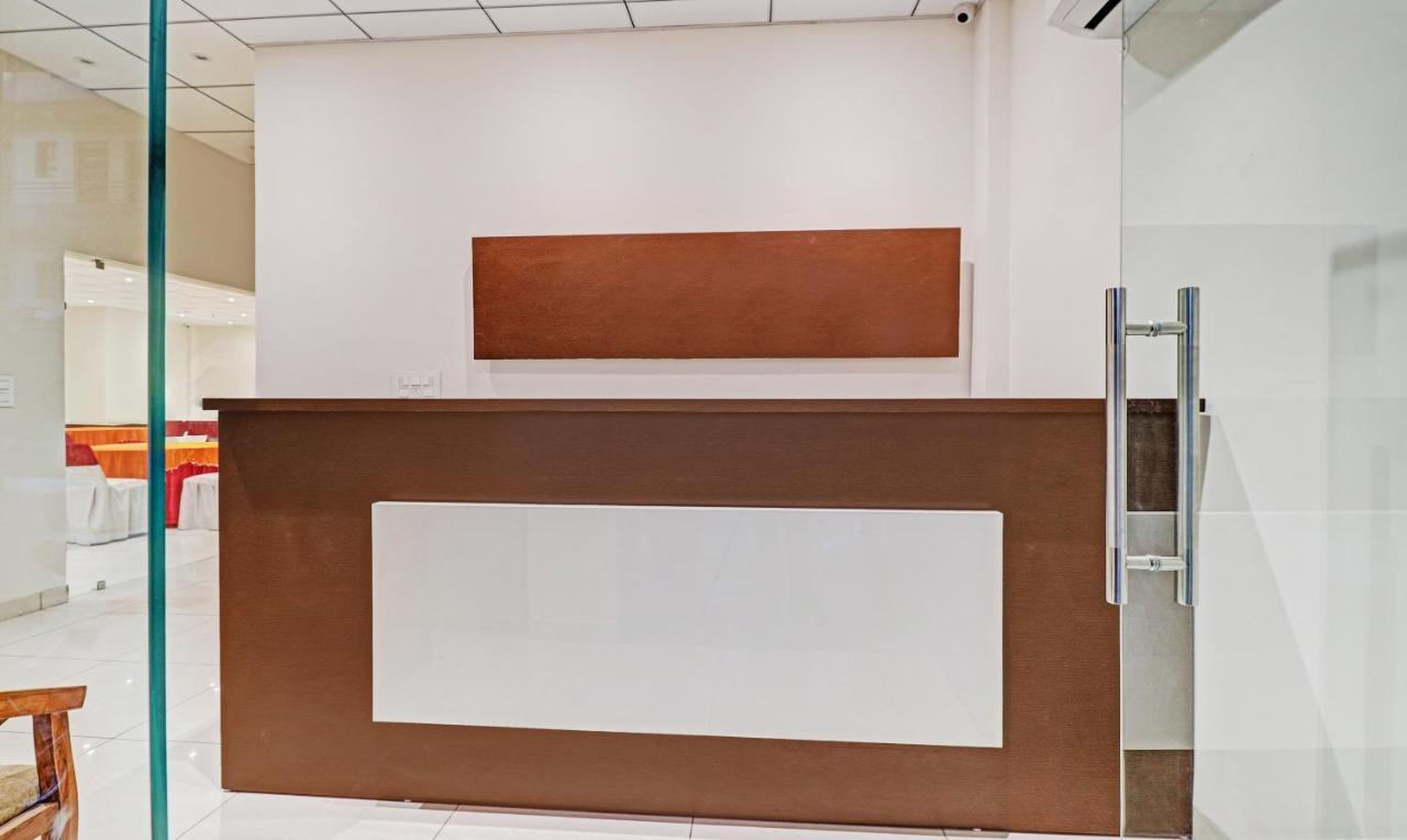 Hotel Treebo Kamron Regency Sector 80 Mohali Esterno foto