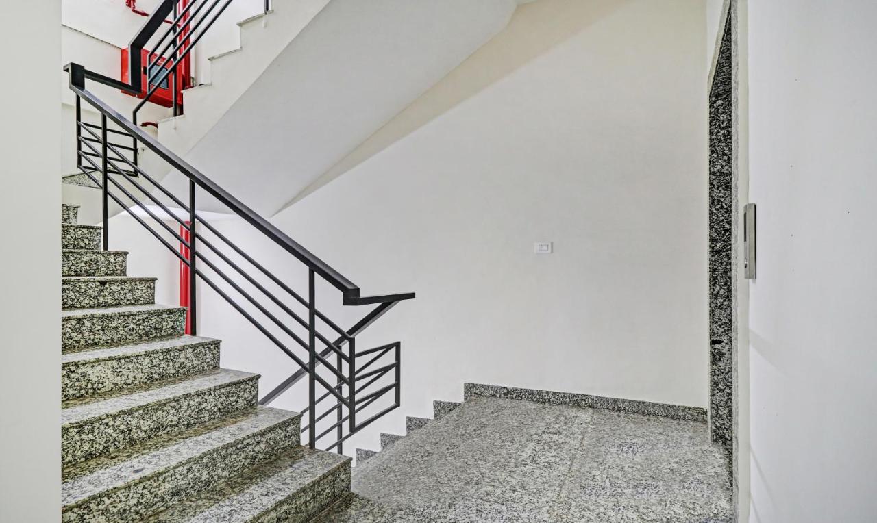 Hotel Treebo Kamron Regency Sector 80 Mohali Esterno foto